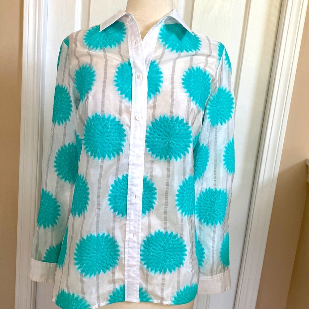 Worth gorgeous embroidered blouse size 8